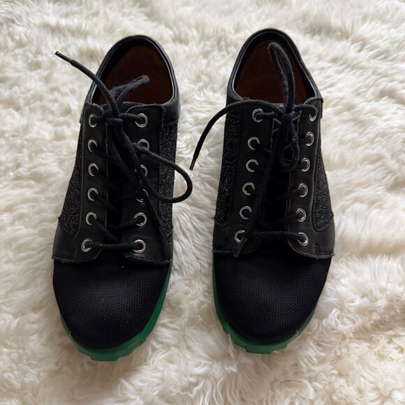 John Fluevog Asteroid Derby Black & Green Shoes - Picture 3 of 11